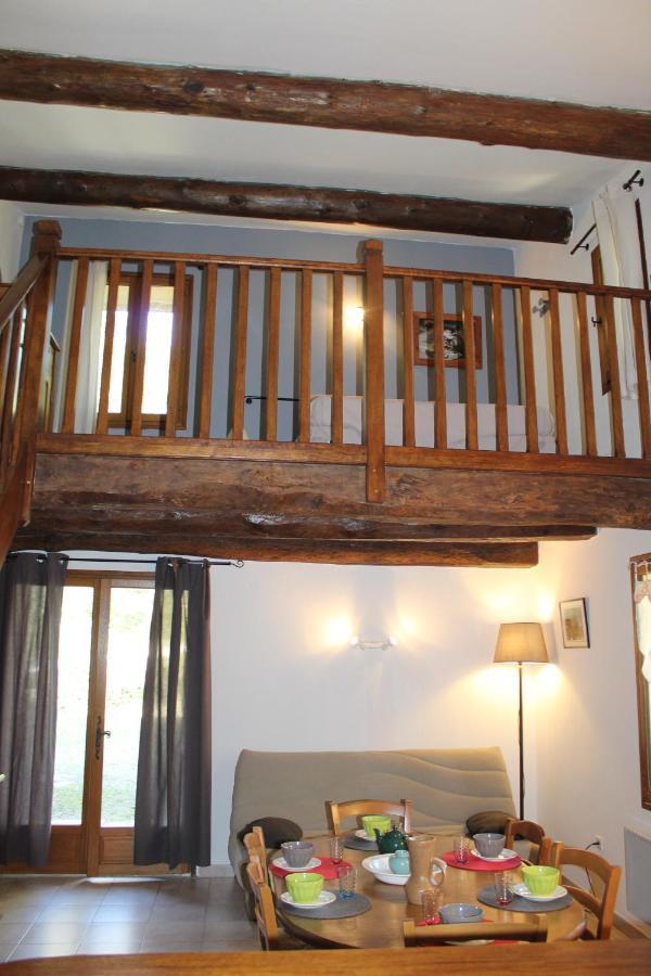 Bed and Breakfast Les Logis De Paban Crestet Exterior foto