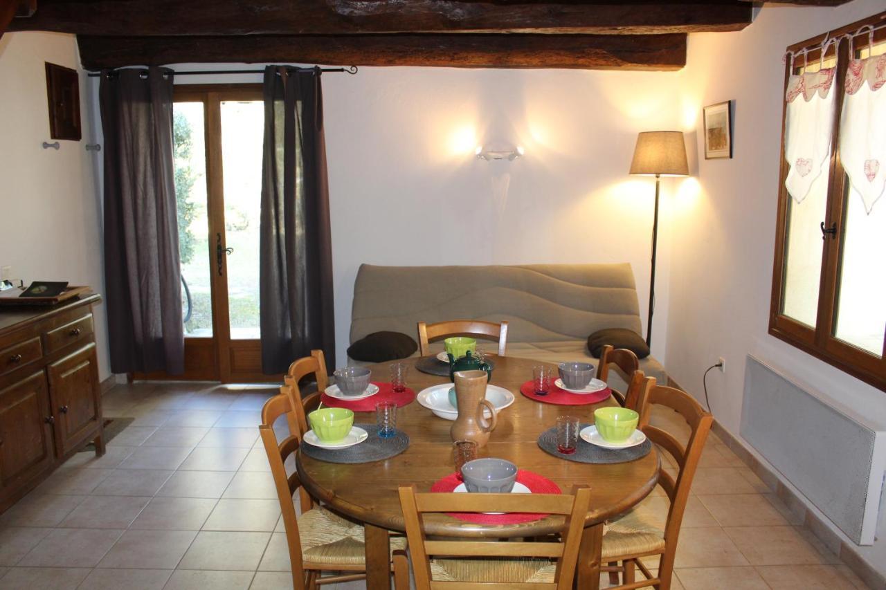 Bed and Breakfast Les Logis De Paban Crestet Exterior foto