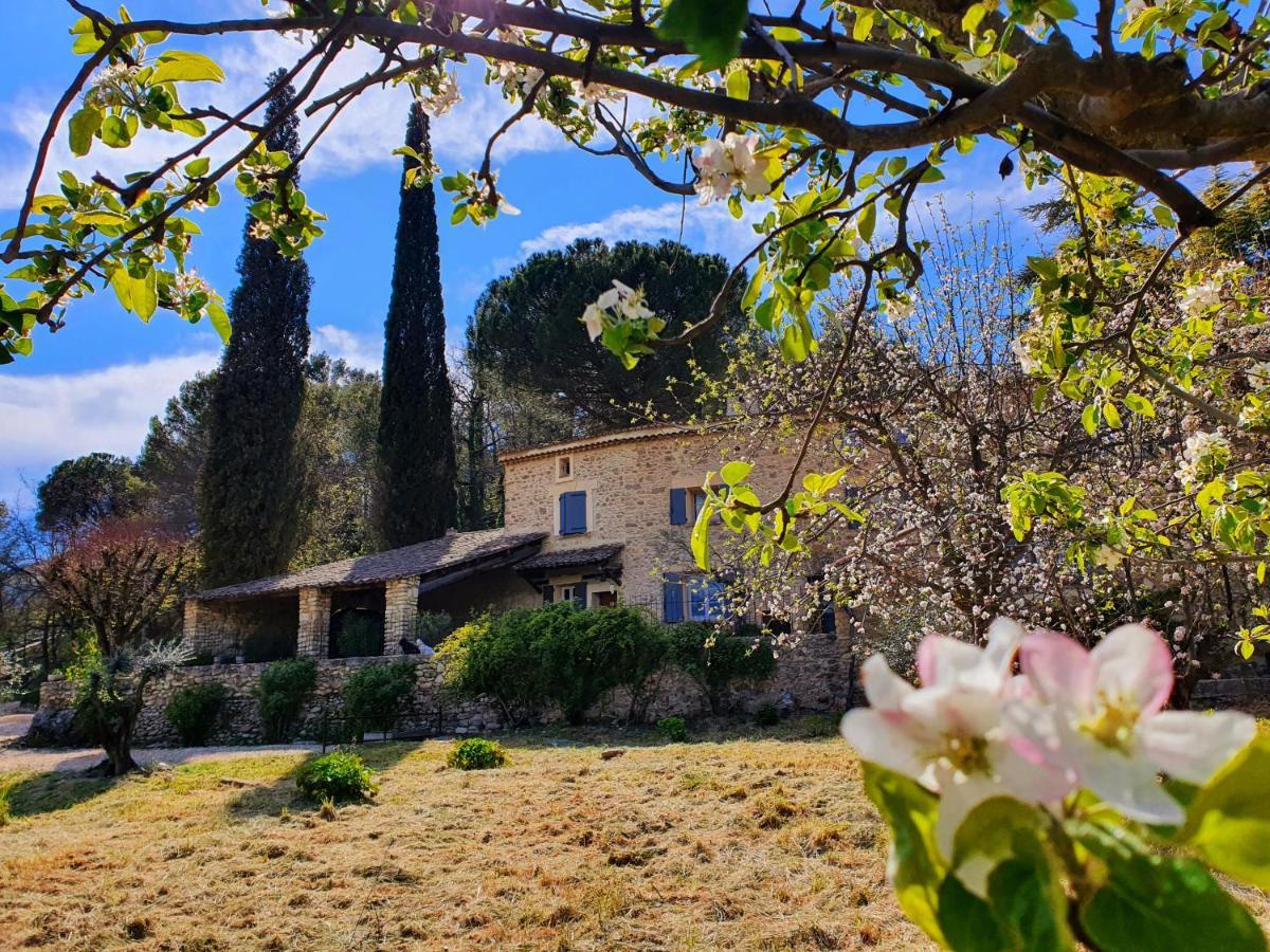 Bed and Breakfast Les Logis De Paban Crestet Exterior foto
